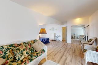 Ocean Breeze Condo - 1