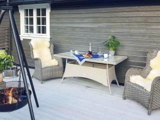 4 star holiday home in Naustbukta - 4