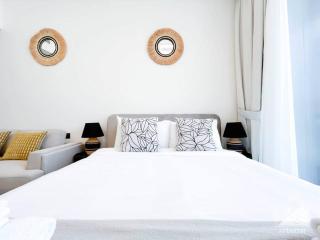 Luxurious Studio & Balcony at Samana Golf Avenue - Dubái - 8