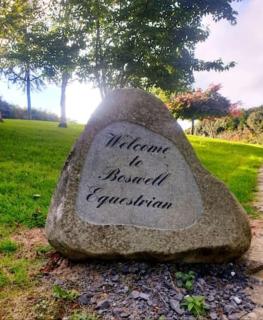 Period country house set within equestrian centre - Ashford - 7