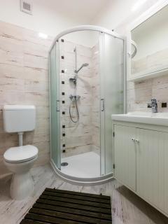Malasits 1 private room with shared bathroom - Győr - 3