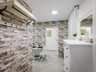 Malasits 1 private room with shared bathroom - Győr - 1