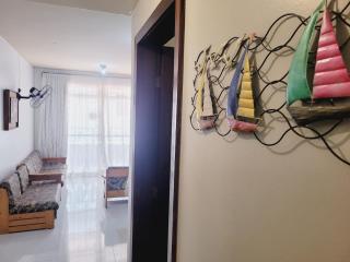 Apartamento a 250mts Da Praia, 6 hospedes, Wi-Fi, 1 vaga garagem - Guarapari - 0