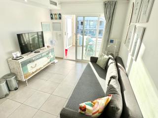 Canelita con piscina, soleada terraza amplia wifi y parking - Corralejo - 0
