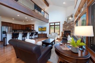 Cascade Village - Townhome 2D - 8