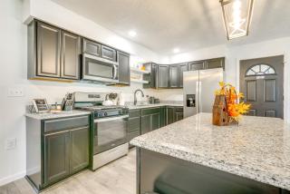 Logansport Home with Deck 4 Mi to Downtown! - Logansport - 1