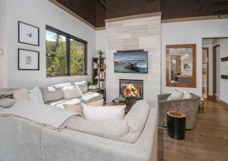 Brookside Townhome #107 - 4