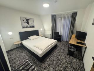 Panorama Hotel Rheinkrone - Andernach - 1