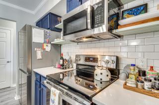 Walk to Beach, Fenced Patio Bay St Louis Getaway! - 2