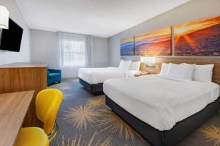 371F Days 2 connected rooms - Roanoke - 1