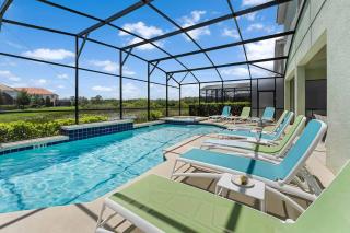 Luxe Villa Near Parks with Theater, Arcade & Dino BR - Davenport - 3