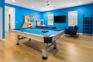 Luxe Villa Near Parks with Theater, Arcade & Dino BR - Davenport - 1