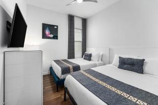 Stylish Villa with Mini Playhouse BR, Arcade, Theater - Davenport - 6