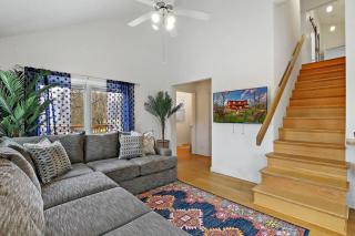 Rare Gem! Game Room, Hot Tub, Near Lake, Pet Ok - 9