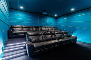 Villa Near Disney with Superhero BR, Theater & Arcade - Kissimmee - 5
