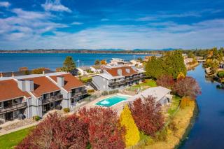 Modern Condo with Family-Friendly Hot Tub 102 - 9