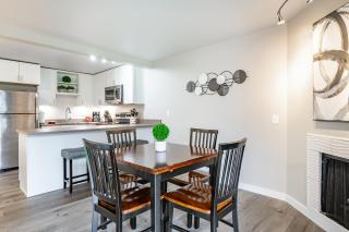 Modern Condo with Family-Friendly Hot Tub 102 - 2