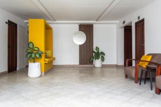 Spacious-Comfortable, King bed, Miraflores Area H16 - El Rodeo - 7