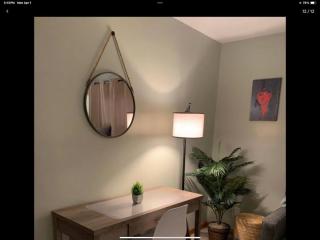 Apt 2 The Mod Squad - - 6
