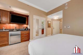 Signature 2Br3Ba F1 View Balcony Ste 17-801 and 03 - 7