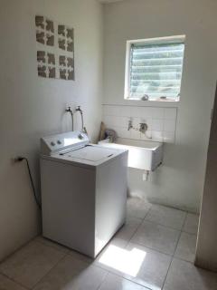 Graeme Hall Park Apartment - 5