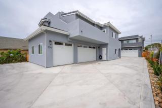 Sleeps 22 Two Houses Game Rooms - 6