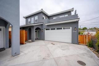 Game Room! Rooftop Deck! Sleeps 11 - 4