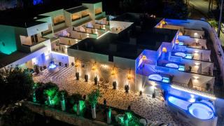 CASA MIKELE by Sarikas - SEA SIDE SUITES and STUDIOS -adults only - 5