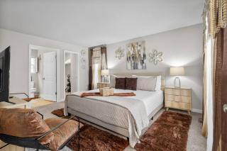 Roomy Getaway! Elevate Your Stay 6 Mins to RIC! - Sandston - 5