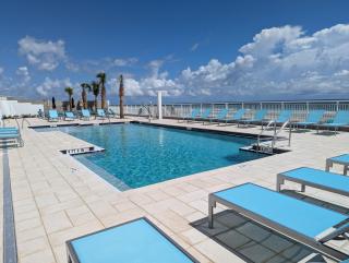 Holiday Inn Express & Suites Oceanfront Daytona Beach Shores by IHG - Daytona Beach - 0