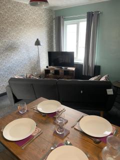 Modern and Homely Appartment! - Available as individual rooms or the Entire Property! - 6