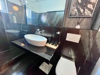 FLH Liberty Home - 2 Queen Beds, Balcony & Free Parking - Constanţa - 6