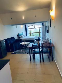 Coastal comfort breeze hotel - Magutu - 0