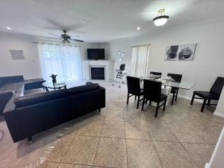 3260 - 3B/2B NEAR Disney *Priv Pool* - Kissimmee - 4