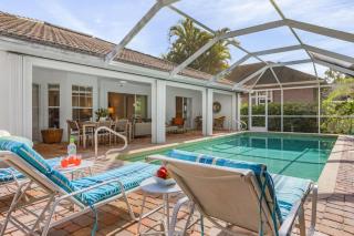 Spacious 3 Bed 3 Bath Pool Home in Naples - 9