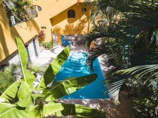 Jungle Hideaway in the Heart of Town with Heated Pool - 3