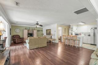 Domingos Beach Bungalow- The Coffee House - Myrtle Beach - 2