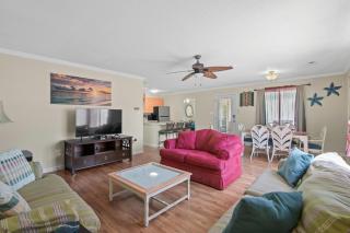 Domingos Beach Bungalow- Surfs Up - Myrtle Beach - 9