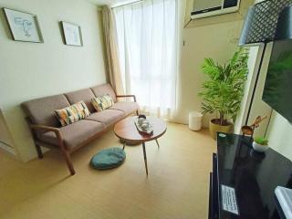Pool WI-FI and Netflix in Cebu IT Park - Cebu City - 0