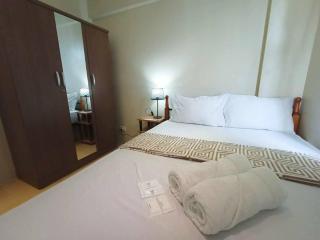 Pool WI-FI and Netflix in Cebu IT Park - Cebu City - 8