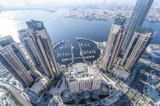 Airy 5-Bedrooms Apartment at Harbour views with stunning scenery of Dubai Creek! - Dubai - 0