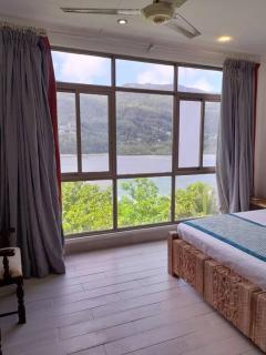Bayview Villas - Sea Side Two Bedroom Apartment - Mahe - 3