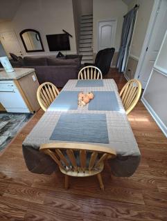 Workers Love It Here! 3 Bedroom House with screened in porch - 2