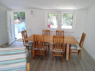 Apartments Bezek-Standard Two Bedroom Apartment with Terrace - potkrovlje - Trstenik - 4