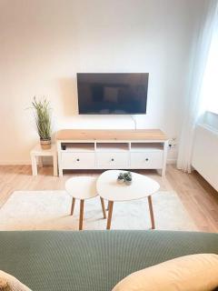 TONY - 2 Zimmer mit Küche - Zentral - 2