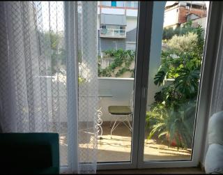Mia Luxury Apartament Near Tirana Lake Park - 3