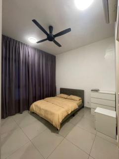 Arinara Homestay Near IOI City Mall Putrajaya 3R2B 5-6Pax at Conezion Residence - 6