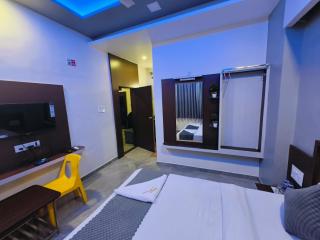 Hotel President Palace, Akkalkot - Akalkot - 7