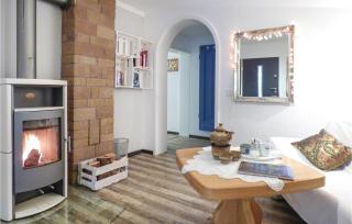 Amazing Apartment In Zweifelscheid - 6