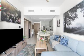 Elegant 1-Bedroom Apartment - Dubai - 0